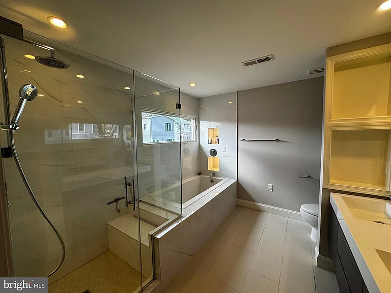 513 Whittier St NW — Photo 33