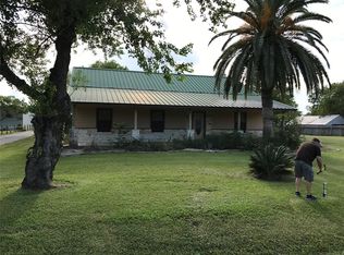 2706 Hoskins Mound Rd #208, Danbury, TX 77534