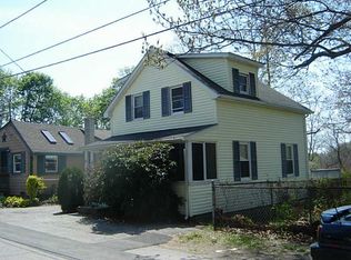 10 Booth Ave, Riverside, RI 02915