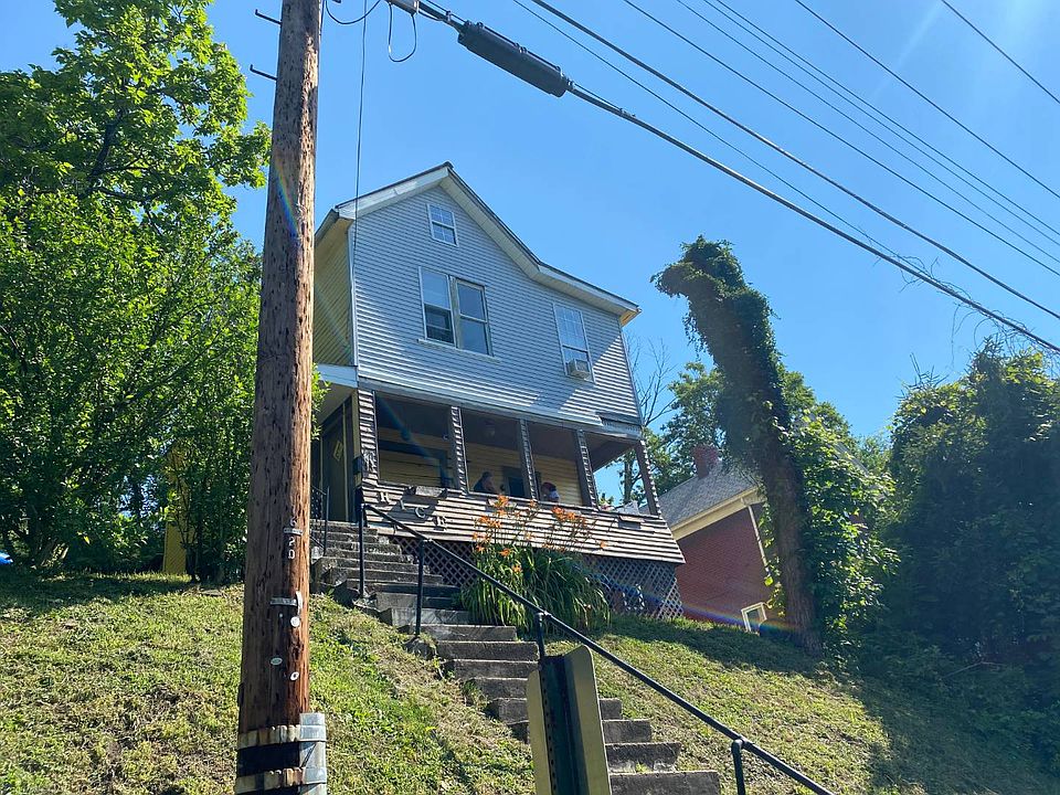 427 W Washington St, Grafton, WV 26354 Zillow