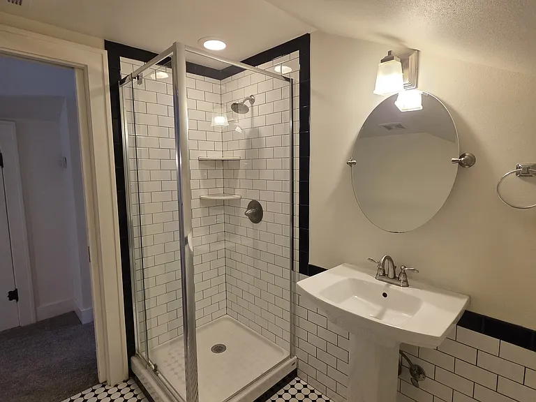 1432 S Gary Ave — Photo 30