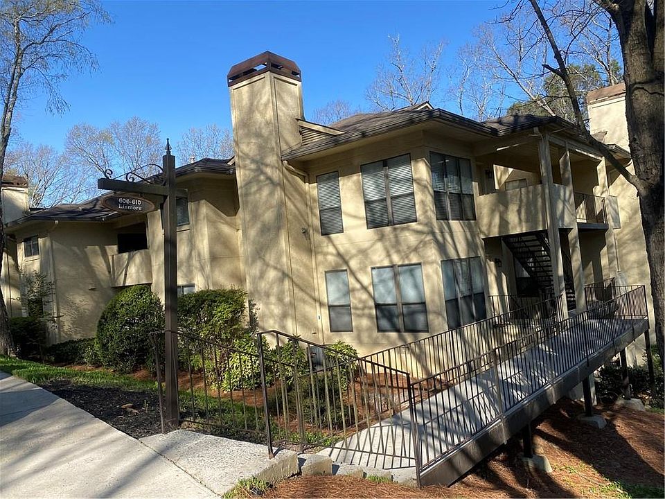 1st image of 609 Lismore SE