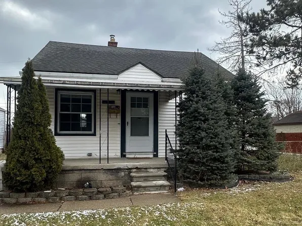 22046 Cushing Ave, Eastpointe, MI 48021