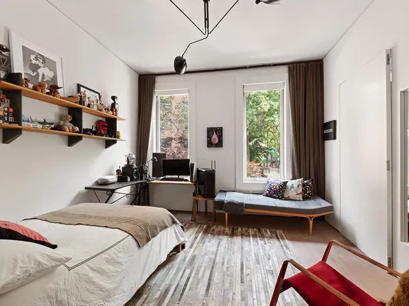 456 West 25th Street image 11 of 21