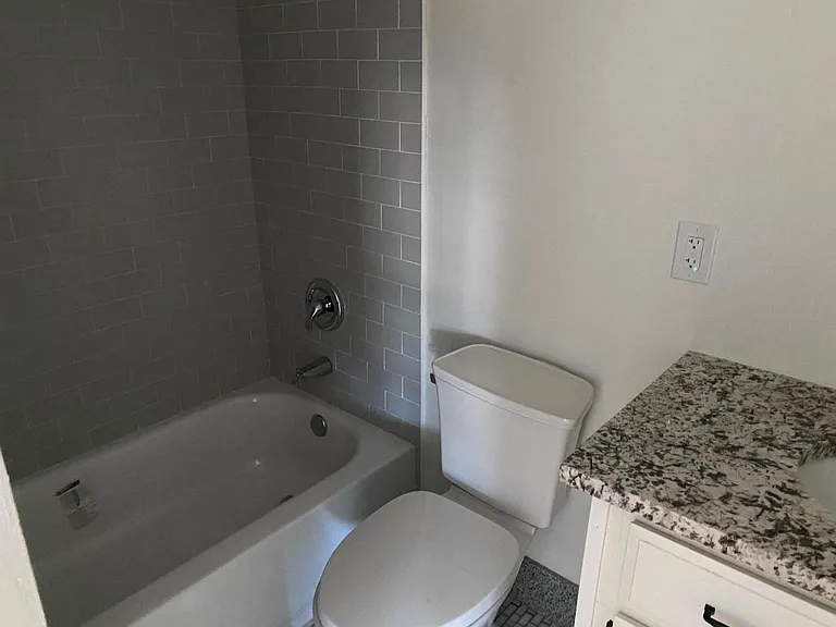 2229 Delano St #A — Photo 8