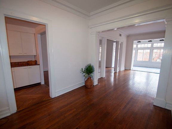 4th image of 1428 E 57th St #1A