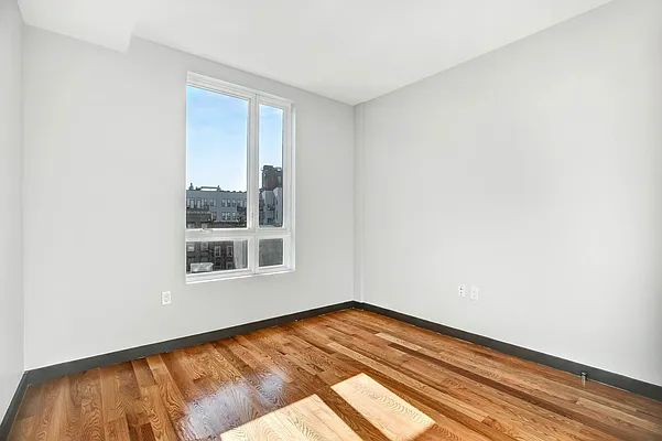 Rented by EXR | media 4