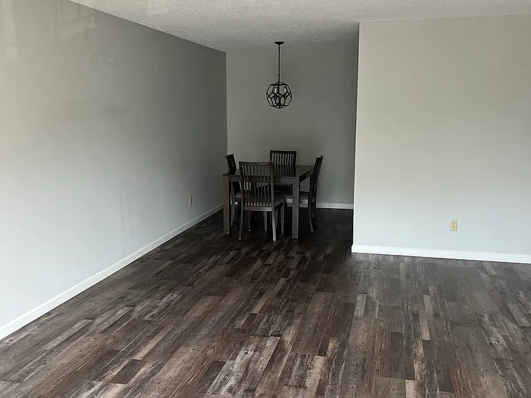 1304 W Medicine Lake Dr #308 — Photo 12