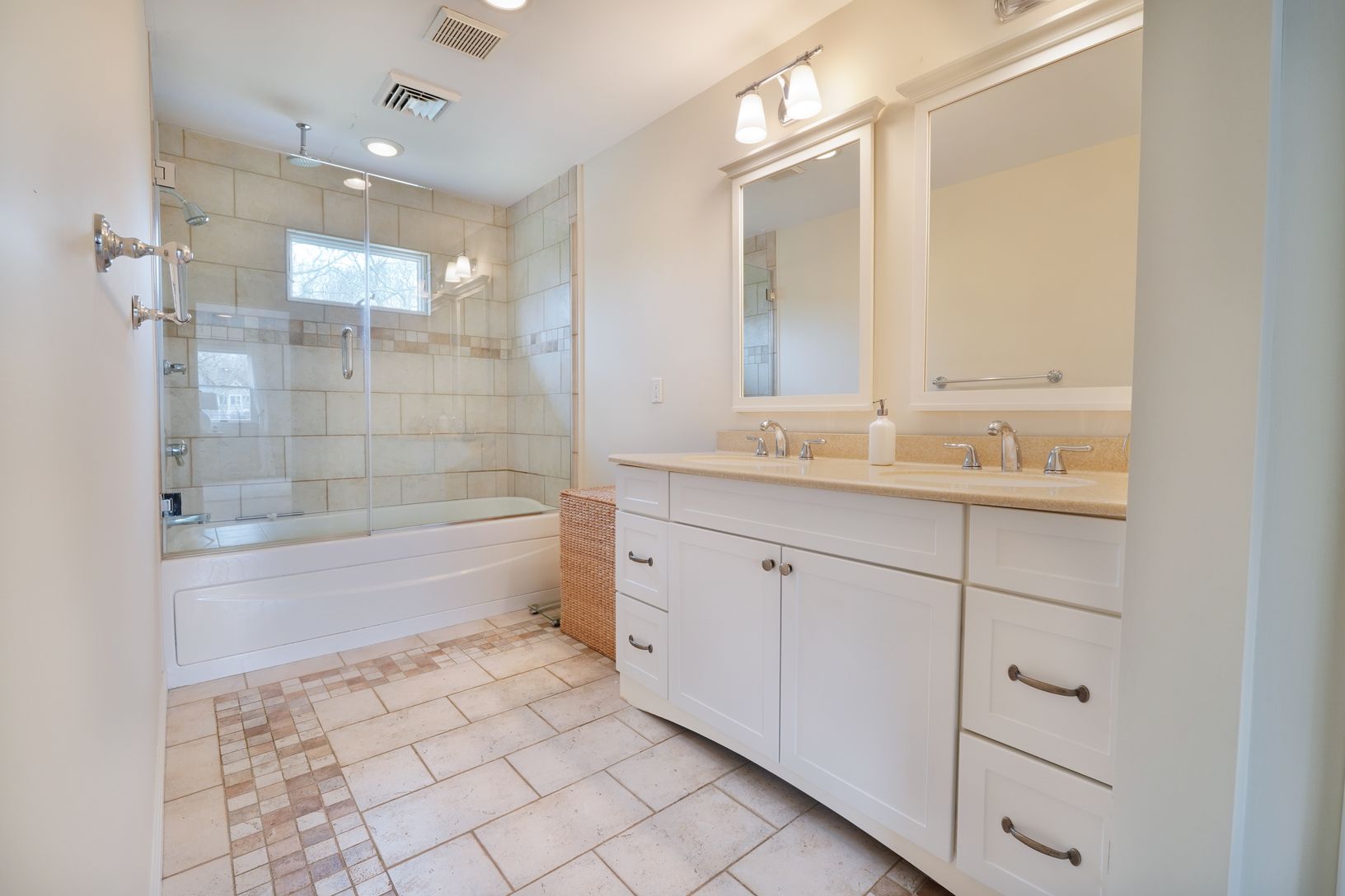 2 of 2 Full Bathrooms