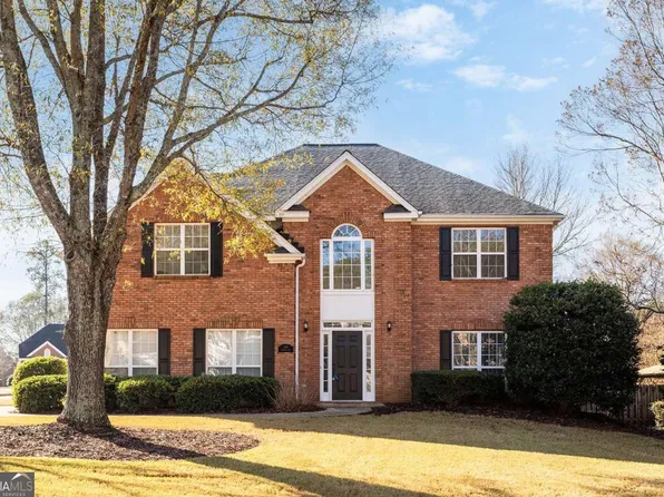 105 Ashbrook Ln, Roswell, GA 30075