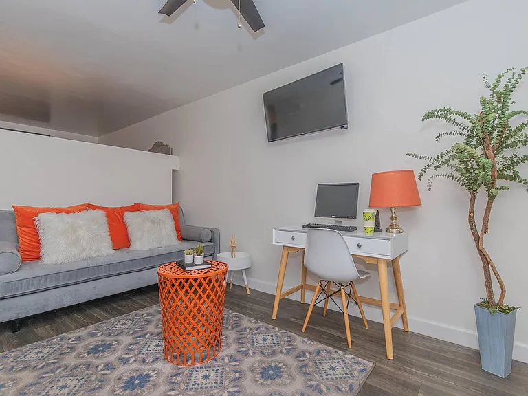 Studio 710 Apartments — Photo 46