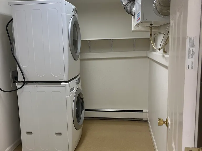 794 Ridge Loop Rd #B — Photo 5