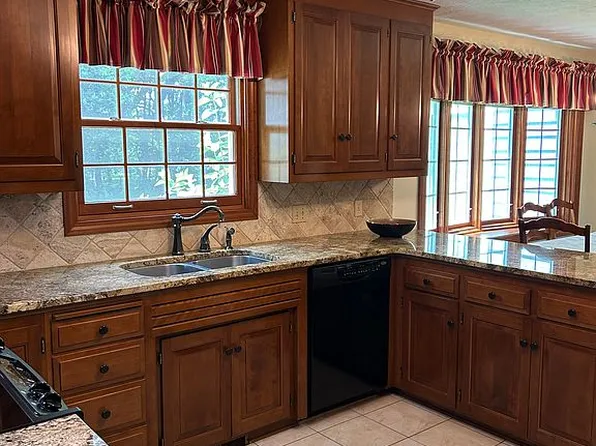 6768 Bear Swamp Rd, Medina, OH 44256