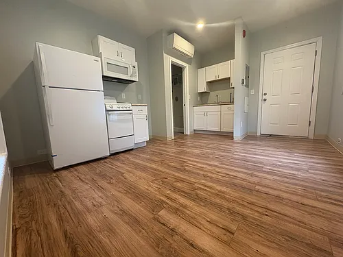 776 Main St #9 Photo 1