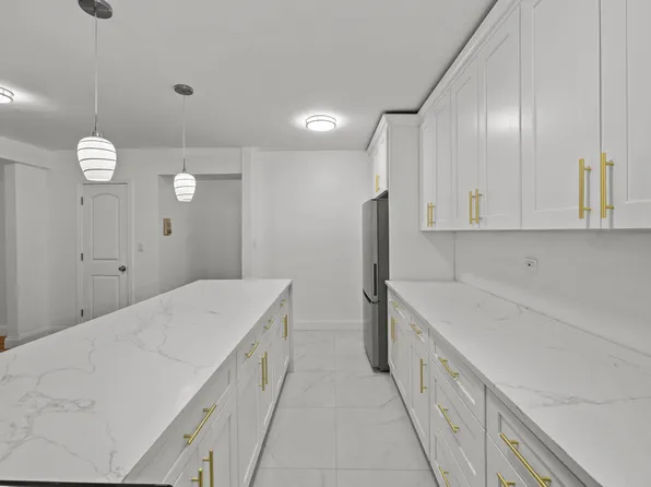 2107 Wallace Avenue 4G image 3 of 9