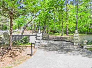 18737 Oakbrook Rd, Tyler, TX 75703