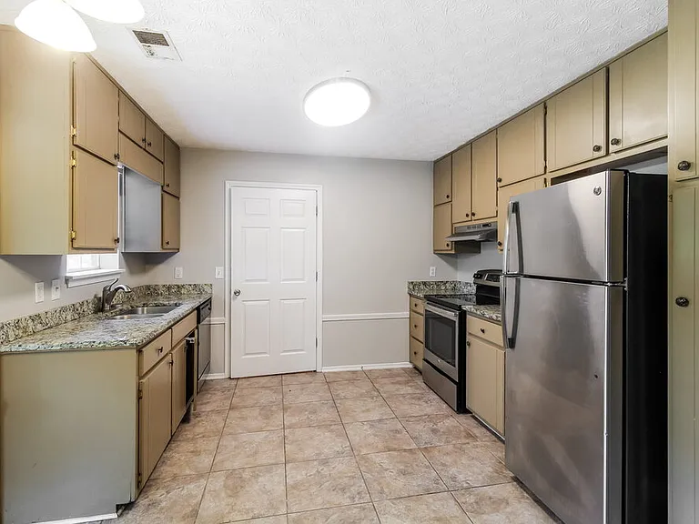 95 Branchwood Dr — Photo 7