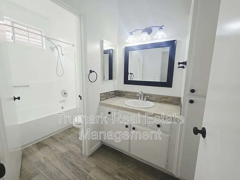 475 E Orange Grove Ave #T — Photo 6