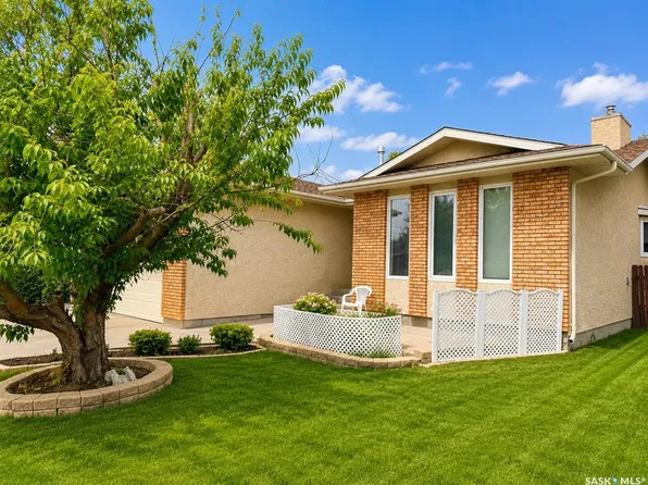 2906 HUGET PLACE, Regina, SK S4V 1M5