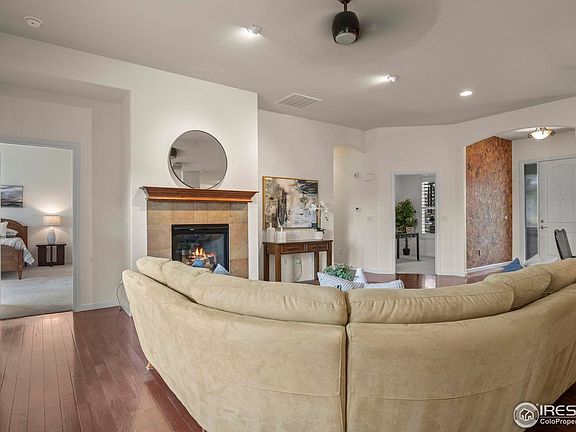 5th image of 4953 Kit Carson Dr