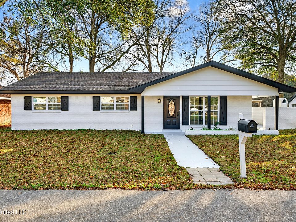 1st image of 617 Mill St