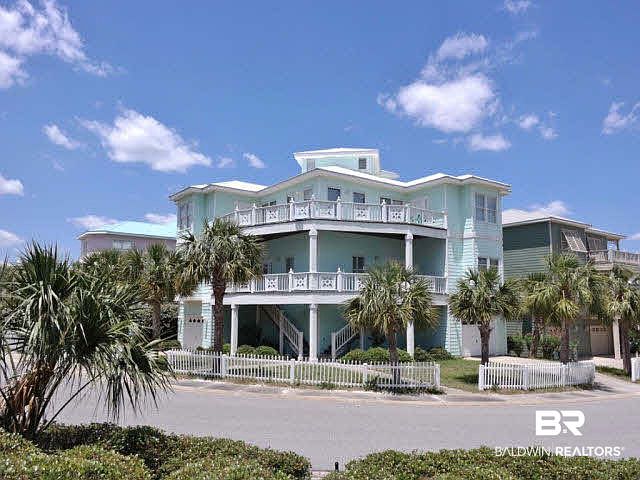 1st image of 3225 Mariner Cir