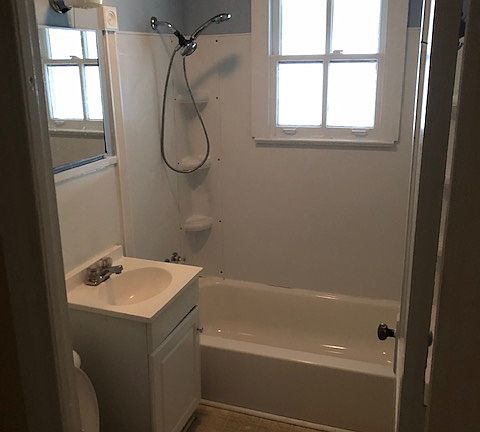 5th image of 1915 10th St