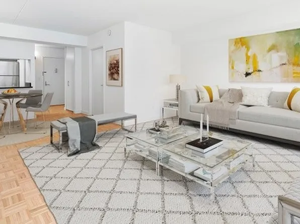 200 East 87th Street image 1 of 10