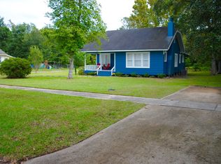 690 N 4th St, Silsbee, TX 77656