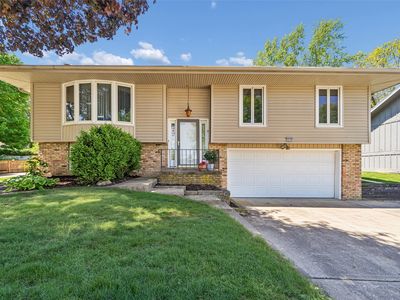 4028 81st St, Urbandale, IA, 50322