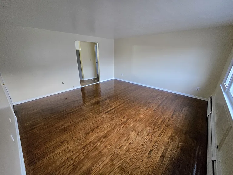 960 1st Ave #7B — Photo 4