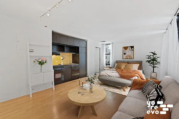 Sold by Yoreevo, LLC | media 5