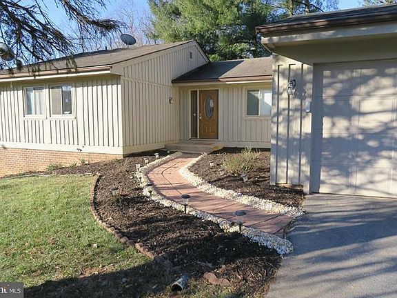 3rd image of 14916 Talking Rock Ct
