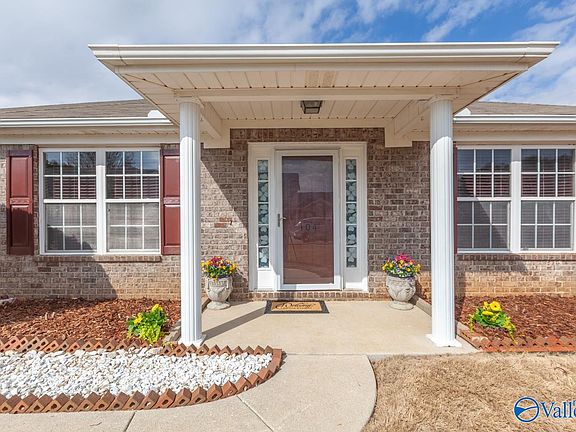 3rd image of 104 Tottenham Way