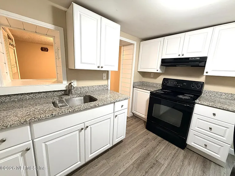 2613 Green St — Photo 7