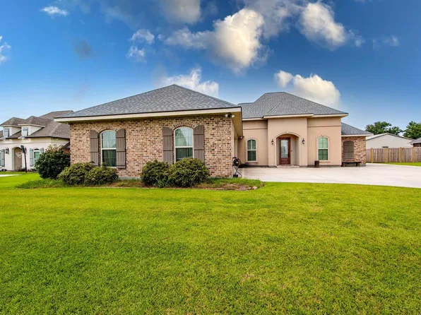 142 Crossing North St, Thibodaux, LA 70301
