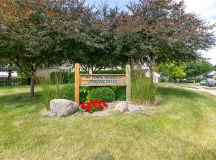 3511 Oak Creek Pl, West Des Moines, IA 50265