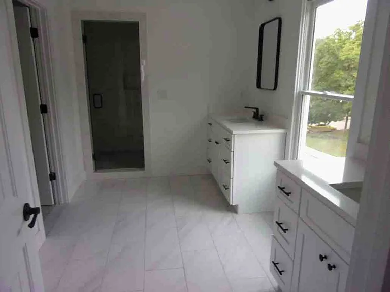 648 Liella Park SE — Photo 5