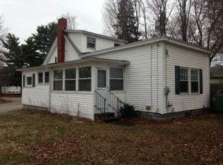 9 Irish St, Rochester, NH 03867