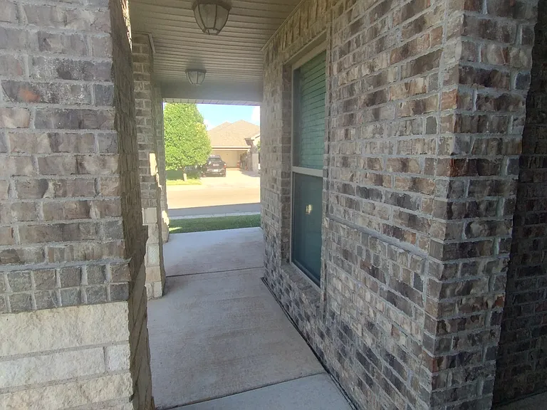 8901 Witmer Ct — Photo 3