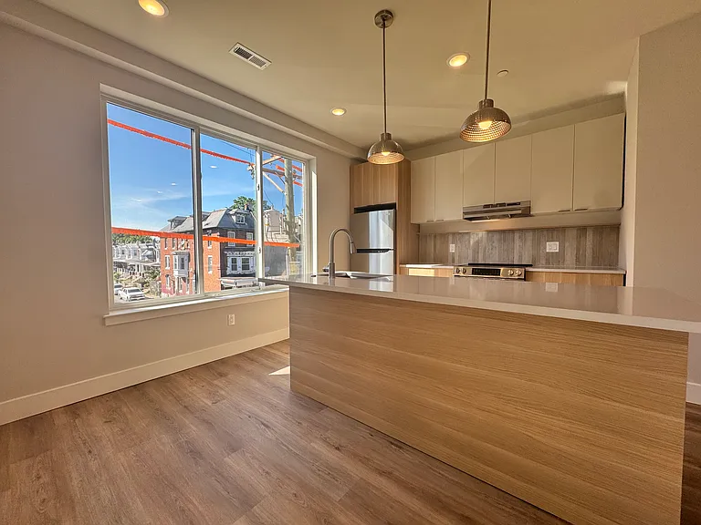 5222-24 Chester Ave #13 — Photo 6