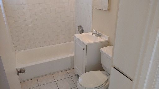 2nd image of 822 30th St