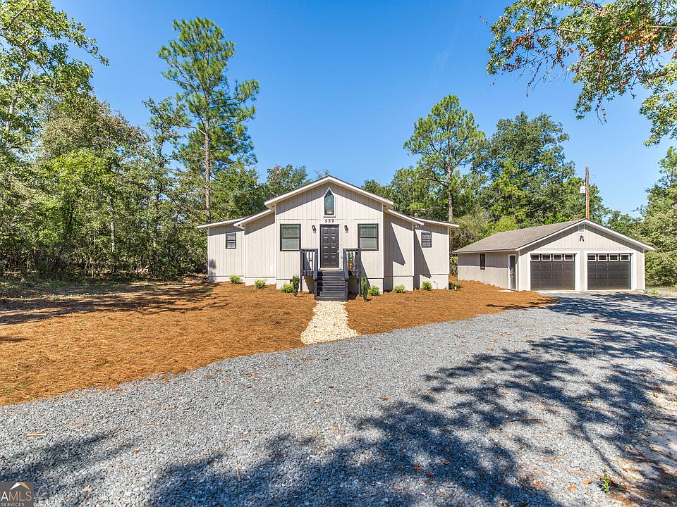 1st image of 559 Shawnee Cir