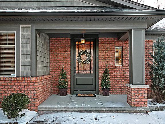 2nd image of 102 Garden Dr