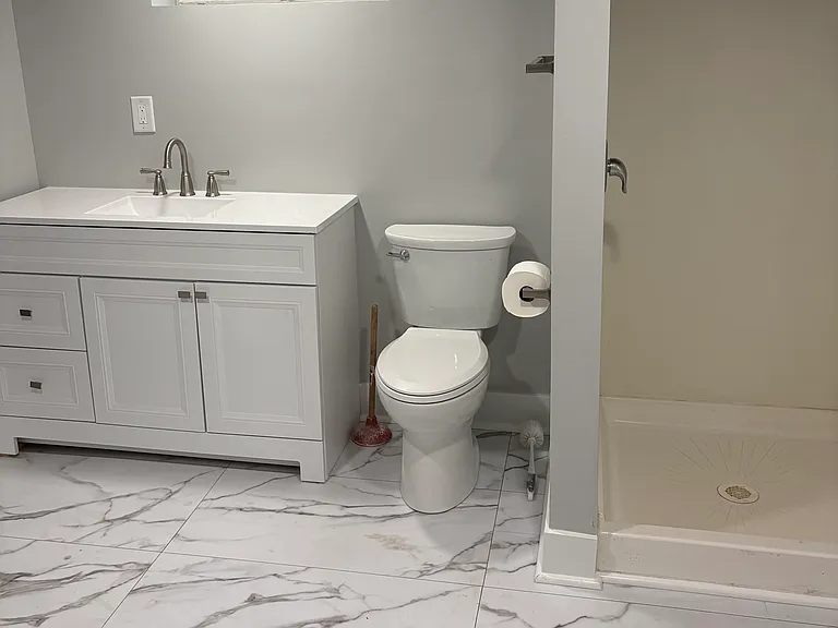 1324 S 51st Ave — Photo 14