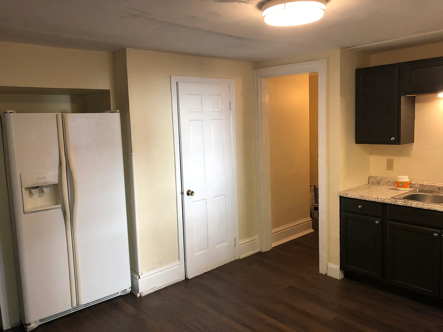 3 bed, 1250 sqft, $1,250 — Photo 2