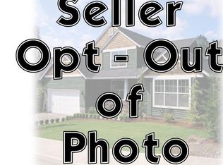 2749 McCurdy St, Cleveland, OH 44104