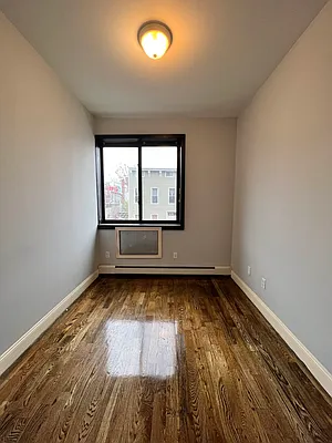 Rented by Hagstrom Management Inc | media 8