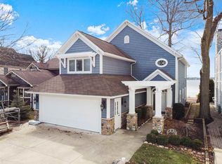 8063 E Rosella St, Syracuse, IN 46567