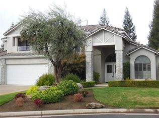 8447 N Dearing Ave, Fresno, CA